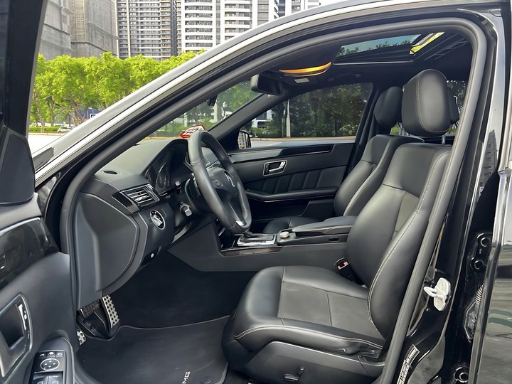 自售2011年賓士E200 1.8CGI渦輪增壓認證車 E250 E300 C200