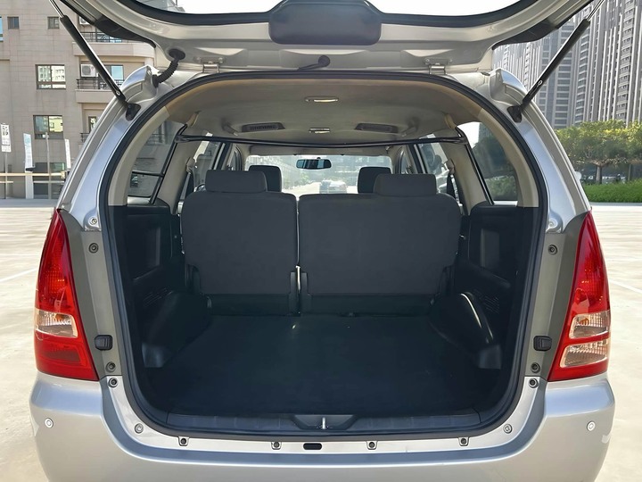 自售2014年自排英諾瓦休旅車INNOVA2.0E版 ZINGER 菱利廂車