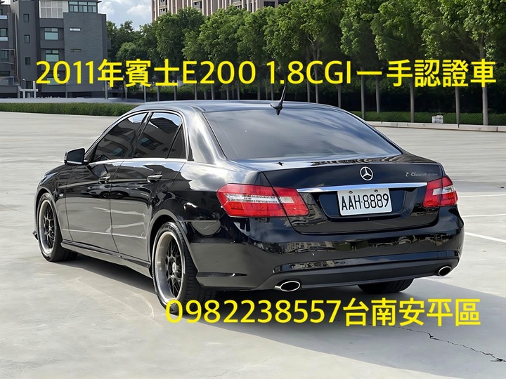 自售2011年賓士E200 1.8CGI渦輪增壓認證車 E250 E300 C200