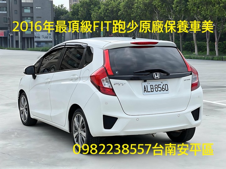 自售2016年本田FIT 1.5VTI-S 飛特定速最頂級款 TIIDA YARIS SWIFT