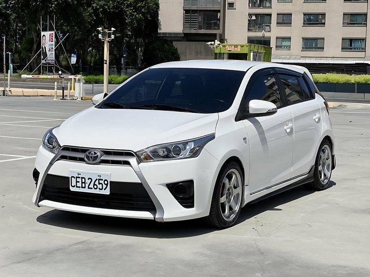 自售大鴨2015年YARIS1.5S跑少小改安卓影音 VIOS ALTIS FIT