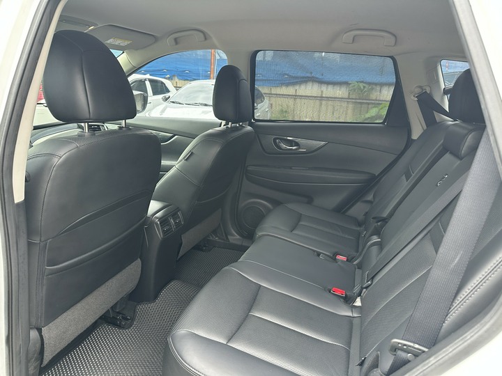 上順 2015 Nissan X-Trail 2.0 旗艦版 原廠保養