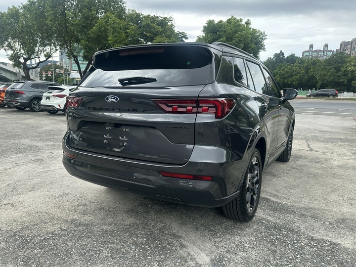 上順 2026 Ford Territory Hybrid 1.5T 跑5千