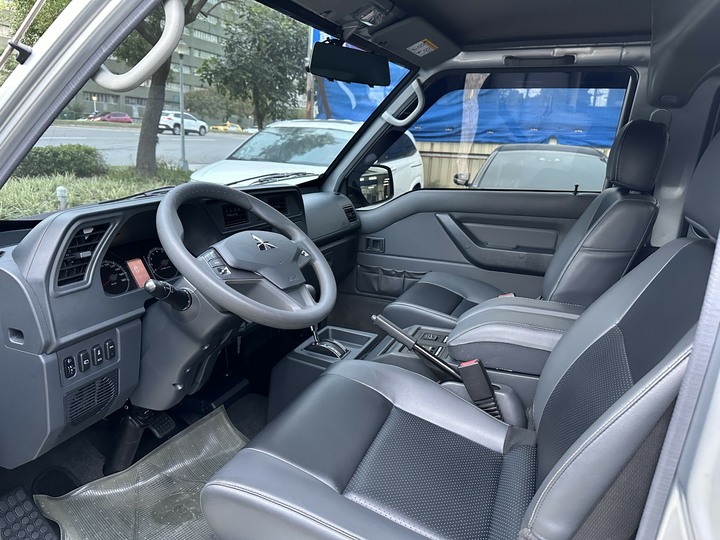 2020 三菱 delica 2.4 自排 八人座 一手車 原廠保養