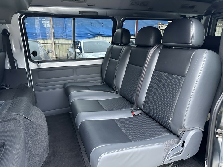 2020 三菱 delica 2.4 自排 八人座 一手車 原廠保養