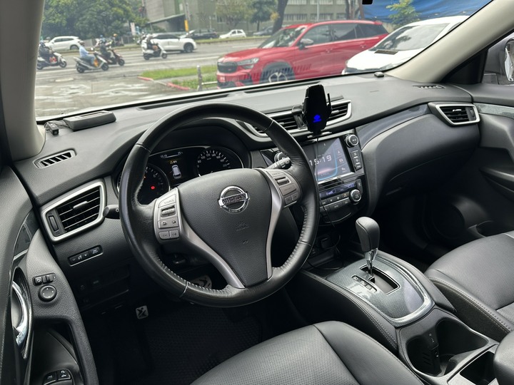 上順 2015 Nissan X-Trail 2.0 旗艦版 原廠保養