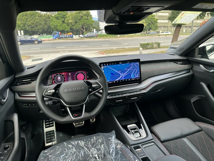 上順 2026 Skoda Octavia Combi RS 掛牌全新車 旅行車