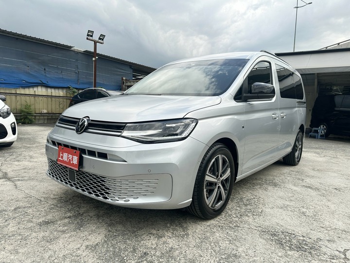 上順2025 Caddy Maxi 2.0七人座 全彩儀表 跑5千 保固