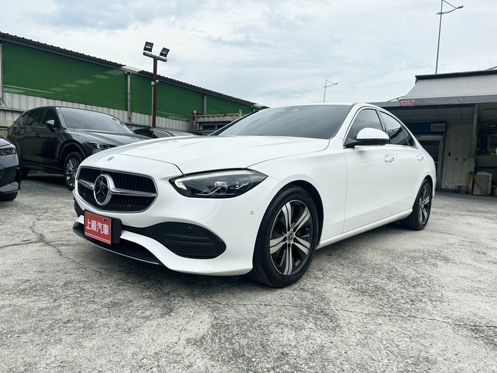 上順 2022年1月 BENZ C180 新款總代理 跟車 盲點 環景