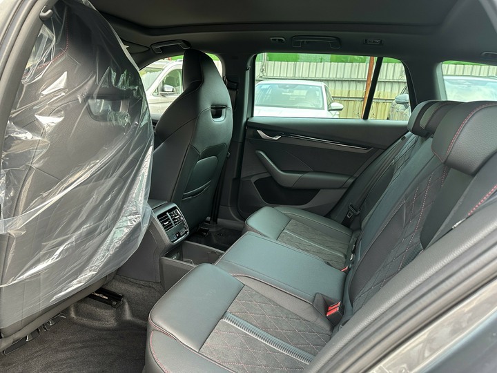 上順 2026 Skoda Octavia Combi RS 掛牌全新車 旅行車