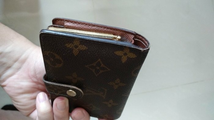 LV 原花 釦式 珠釦 零錢袋 對折 零錢袋 法式 中夾 皮夾