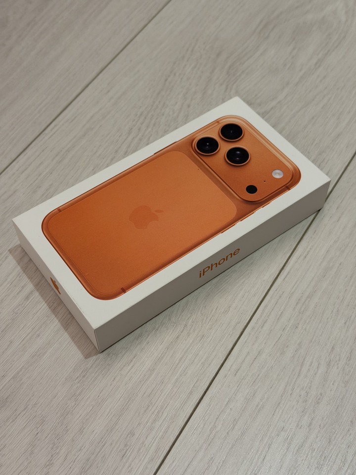 iPhone 17 Pro 256G 宇宙橙色 全新品