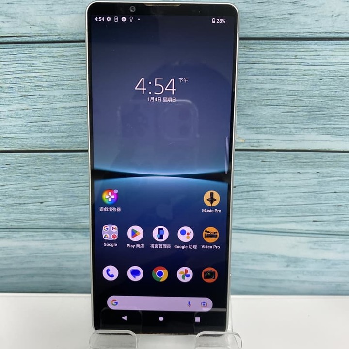 9成新 台版Sony Xperia 1 IV紫色12G/256G 5G+4G 1II 1III 1 IV 1V 可參考