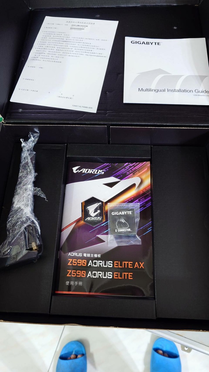 保內 近全新 (附W11序號)技嘉 Z590 AORUS ELITE AX主機板盒裝z490 b560 b460可