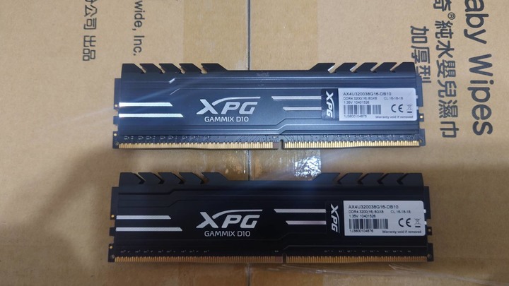 終保 威剛ADATA XPG GAMMIX D10 16G 8G*2 DDR4-3200 CL16 超頻記憶體 金士頓.美光可參考