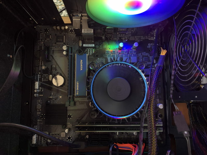 保2028超新 無 盒裝 i3-12100 up to 4.3G 13100 14100可 參考