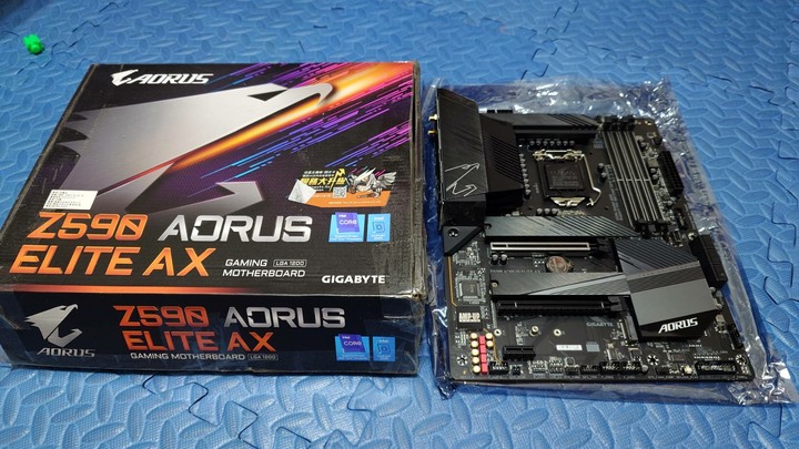 保內 近全新 (附W11序號)技嘉 Z590 AORUS ELITE AX主機板盒裝z490 b560 b460可