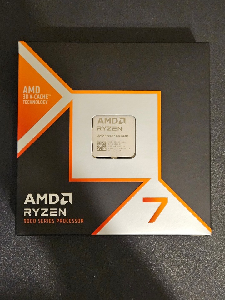 AMD Ryzen™ 7 9800X3D 桌上型電腦處理器