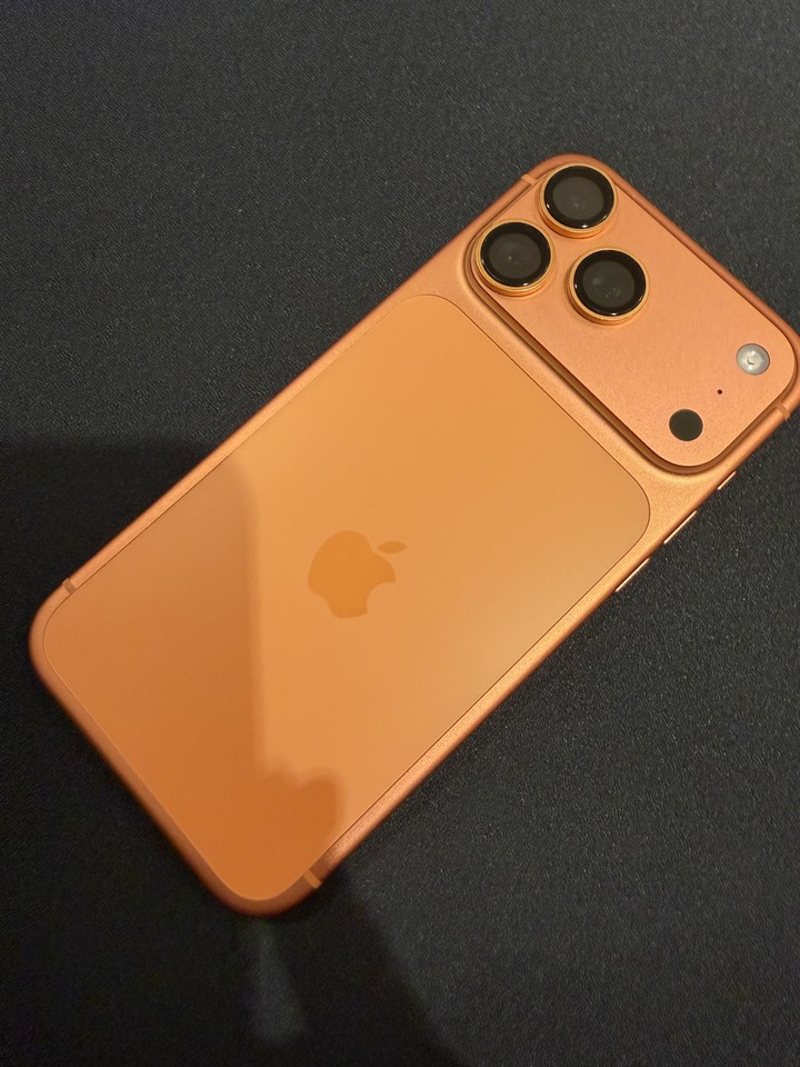 iPhone 17 Pro Max 256G 宇宙橙 95成新