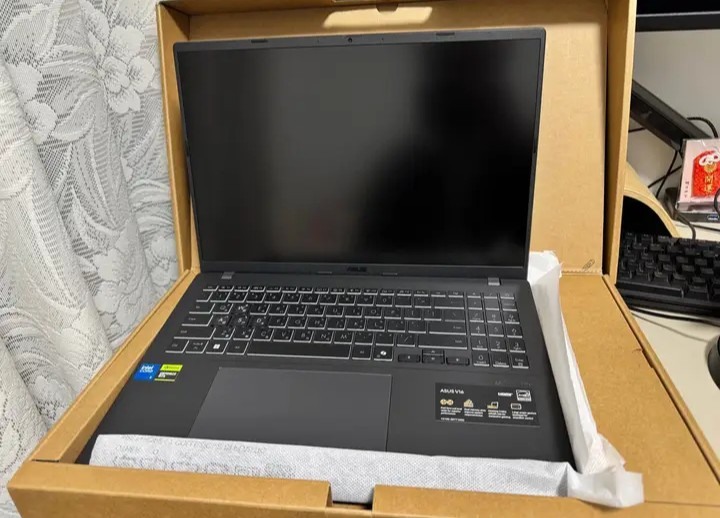 售 尾牙抽中 全新ASUS V16 電競筆電 28000含運費