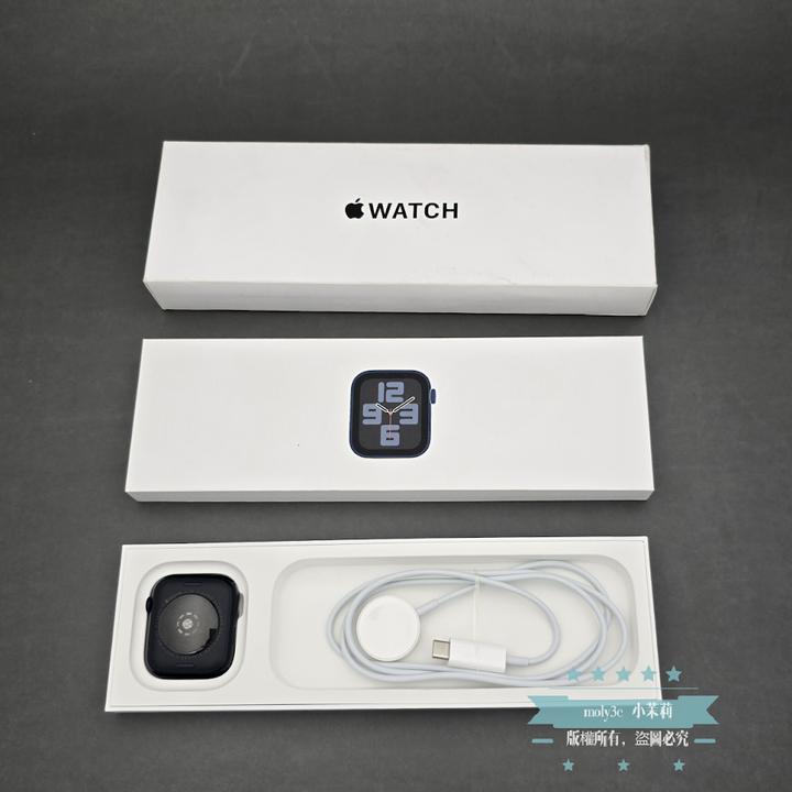 【高雄現貨】Apple Watch SE2 40mm GPS 午夜色鋁金屬錶殼 運動錶帶