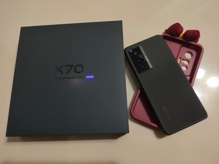 Vivo x70 (8g/128g)