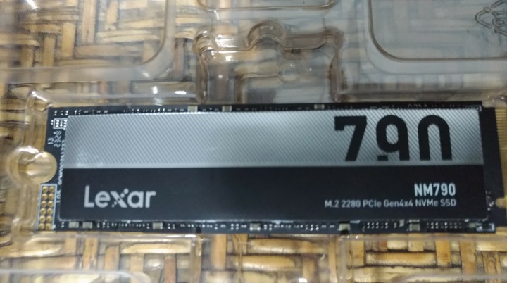Lexar 雷克沙 NM790 M.2 2280 PCIe Gen4x4 NVMe 1TB SSD