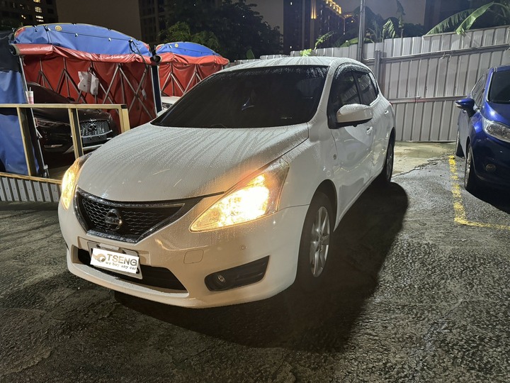 2015 Nissan Big tiida低里程賣18.8萬