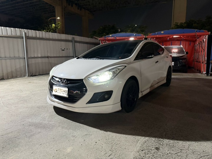 2014現代 Elantra 黑潮版 限量300台 賣15.8萬
