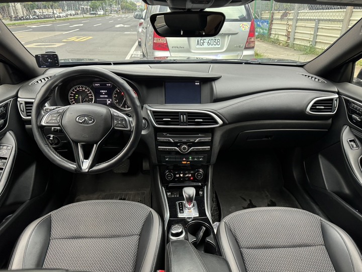 2018 Infiniti QX30只賣26.8萬元 