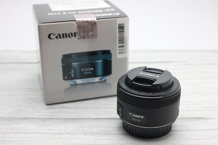 【出售】極新！Canon EF 50mm f1.8 STM｜台灣佳能公司貨｜盒單齊全前後玉完美無霉｜大光圈人像鏡｜