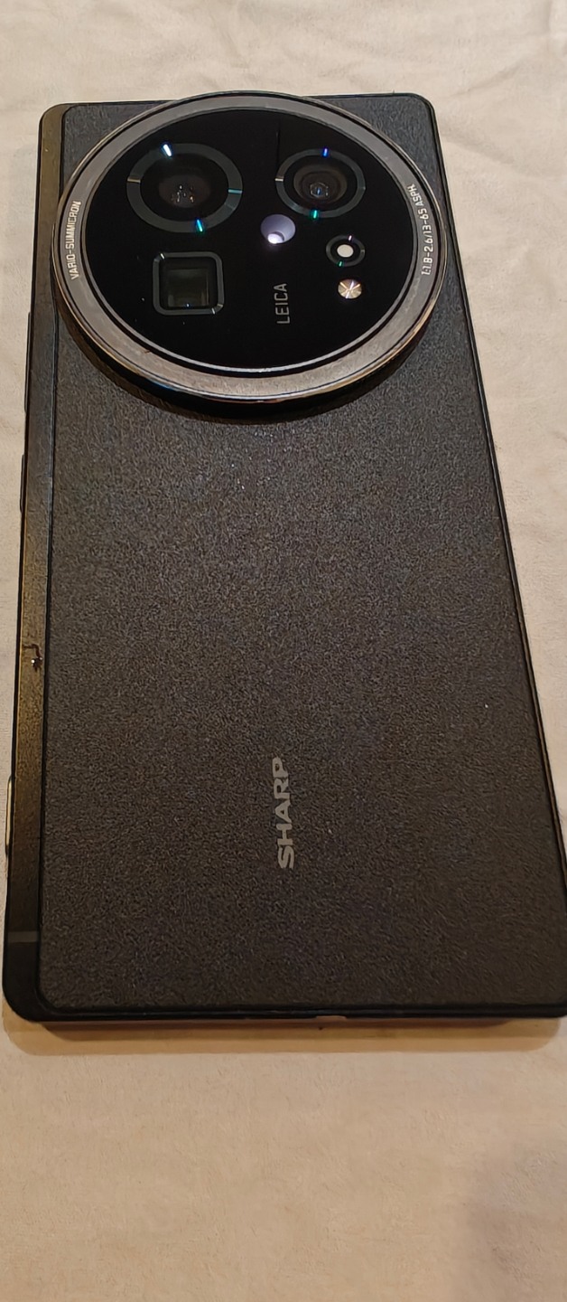 黑色9成新sharp r9 pro單機無配件