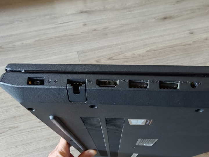 【出售】Lenovo IdeaPad L340-15IRH Gaming 電競筆電