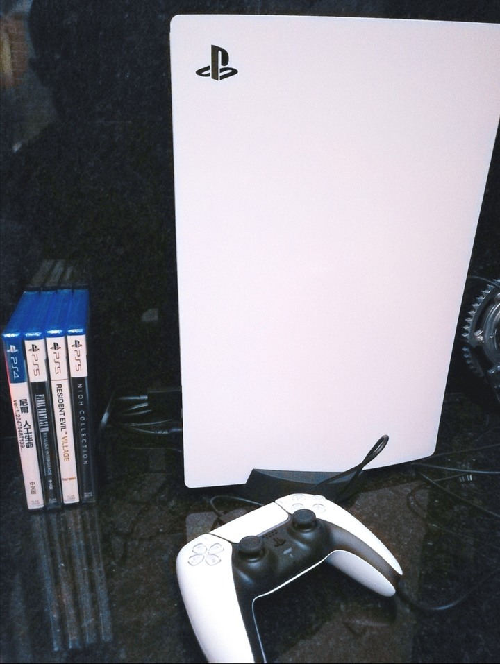 PS5公司貨大禮包 附四片遊戲