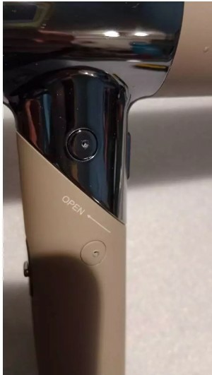 [老莊維修]KINUJO絹女吹風機維修 不過電 馬達不運轉 插到220V（如需要維修請LINE:@318mmbpc）