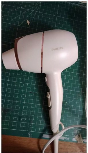 [老莊維修]飛利浦吹風機維修 BHD628 /HP 8280 /無熱風/ 不過電 /開關卡住（LINE:@318mmbpc）