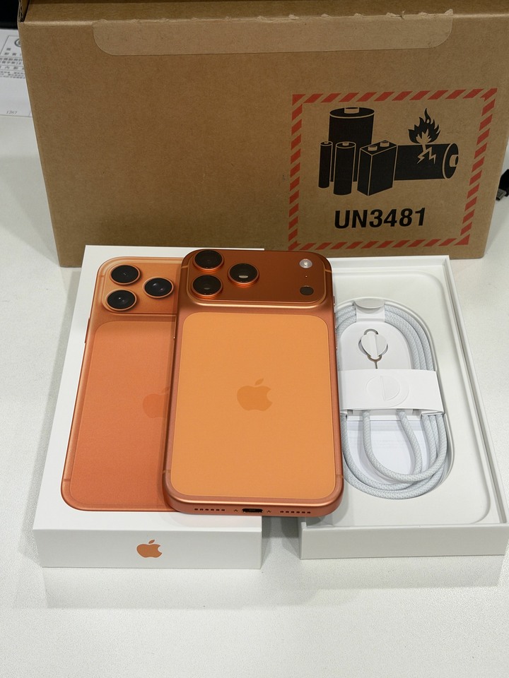 Apple iPhone 17 Pro Max 512GB、宇宙橙色、盒裝完整、配件全新未用