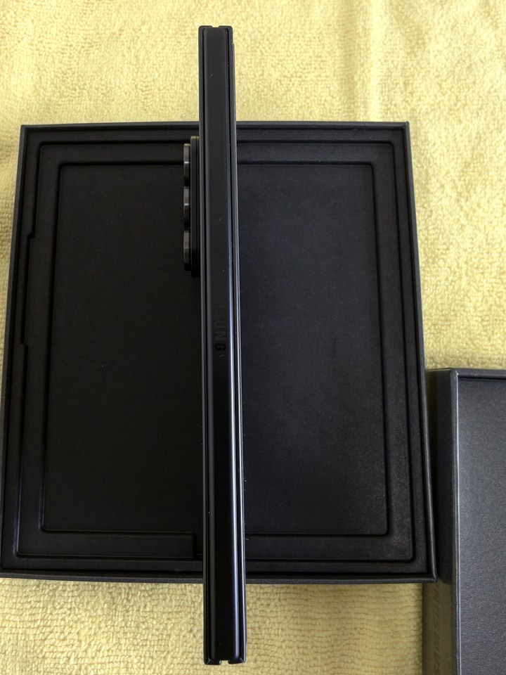 SAMSUNG Galaxy Z Fold7(12g/512g)黑