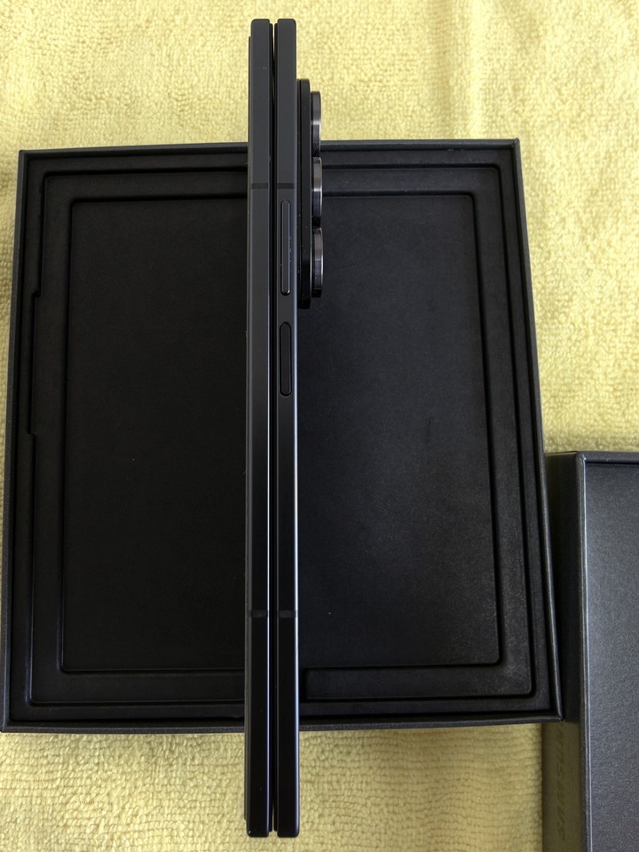 SAMSUNG Galaxy Z Fold7(12g/512g)黑