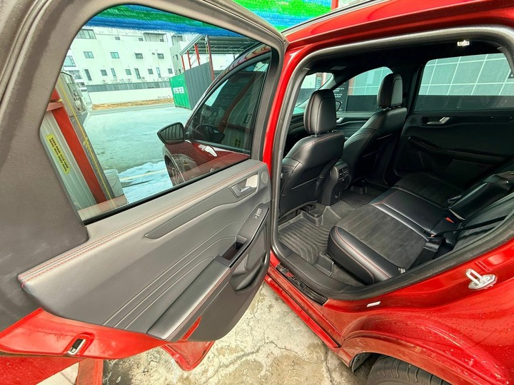 自售 2020/6 Ford Kuga 250 st-line