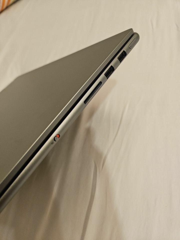 二手-美版 Lenovo Yoga Pro 9i 16 吋 創作者觸控筆電
