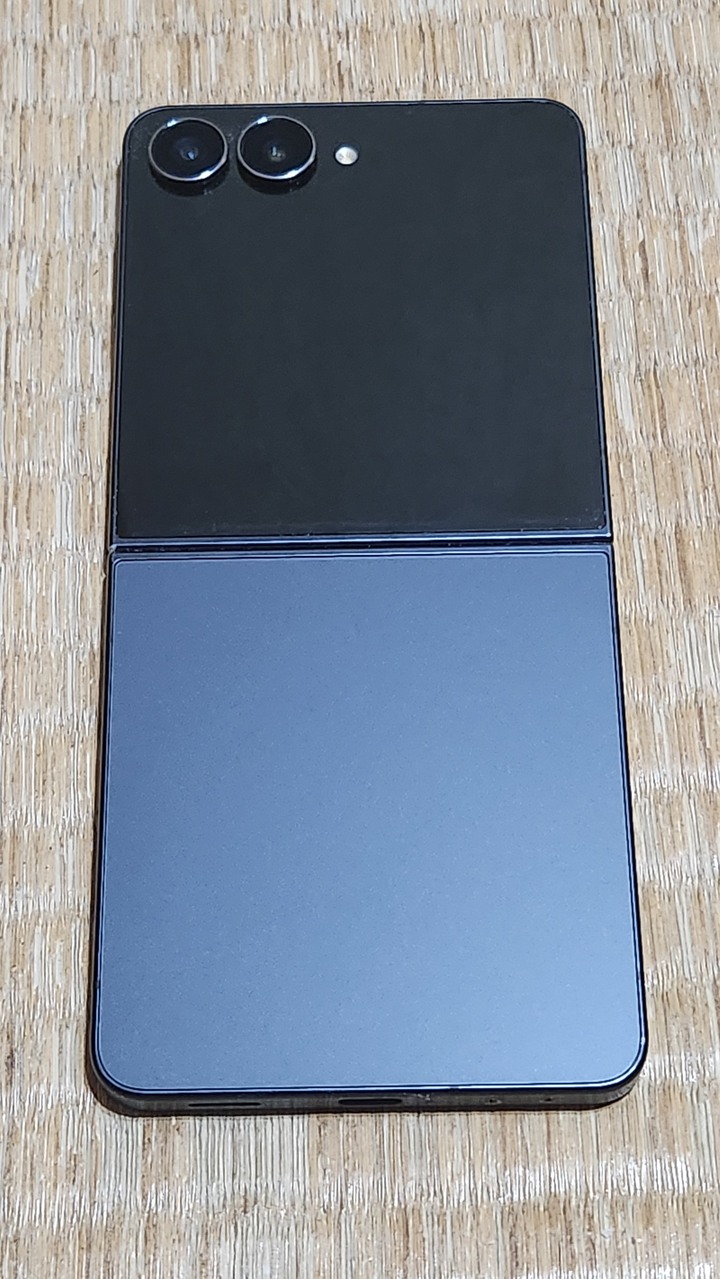 Samsung Z Flip 7 512G 5G 摺疊手機 第七代 藍色盒裝齊機美網路最底價14.800.元