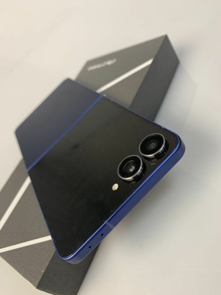 Samsung Z Flip7 512GB 很新無傷 盒裝配件齊歡迎面交