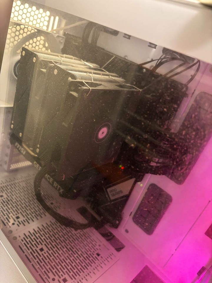 桌機 i5-13600K/32G/RTX4060Ti