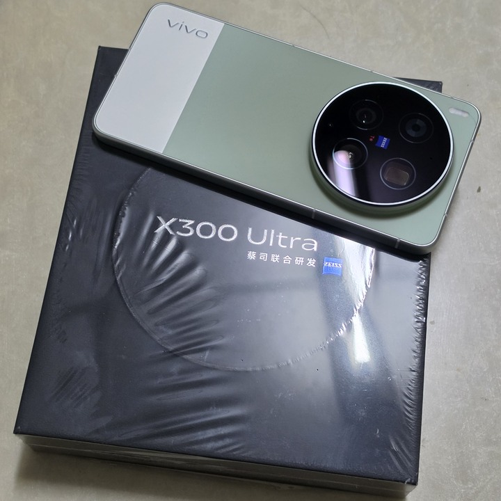 Vivo x300 ultra 512G 綠色 含G2鏡頭組 台版兩年保固