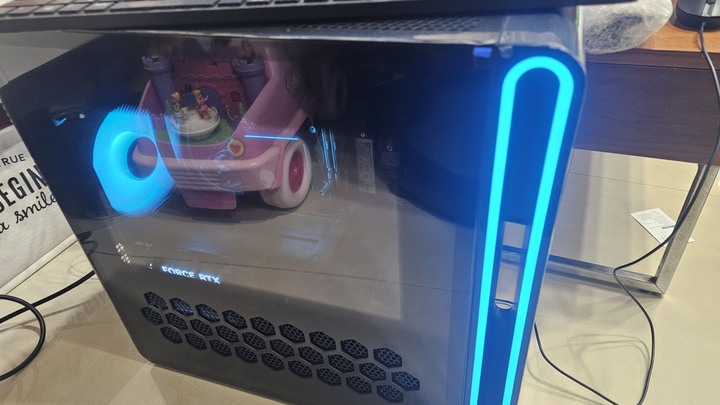 Alienware aurora ACT1250 Ultra 7 265KF 32G 5060Ti