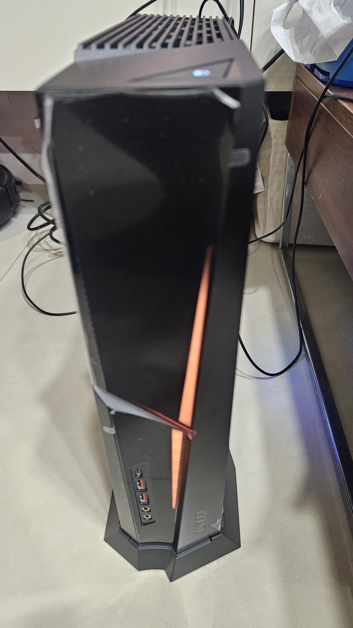 海神三叉戢! 微星MSI Trident AS 14 i7-14700F RTX4060