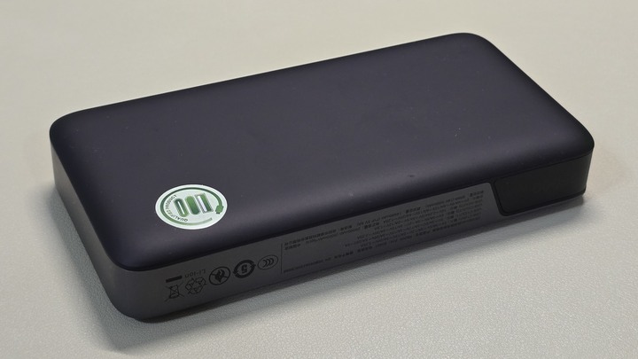 綠聯 25000mAh 行動電源 充電寶 可以上飛機