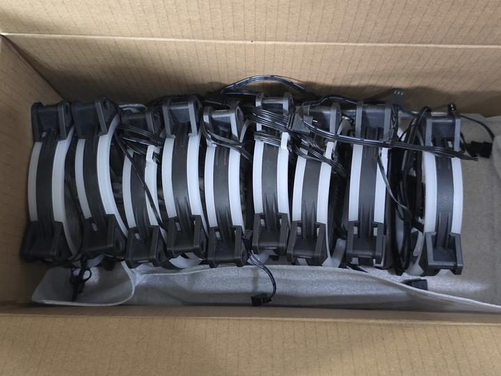 二手9個雙光圈風扇 12公分 ARGB風扇 LED風扇