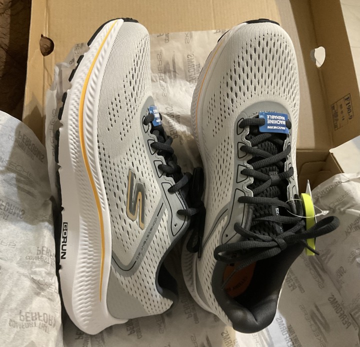 SKECHERS AIR COOLED GOGA MAT' 8.5灰色 全新未用